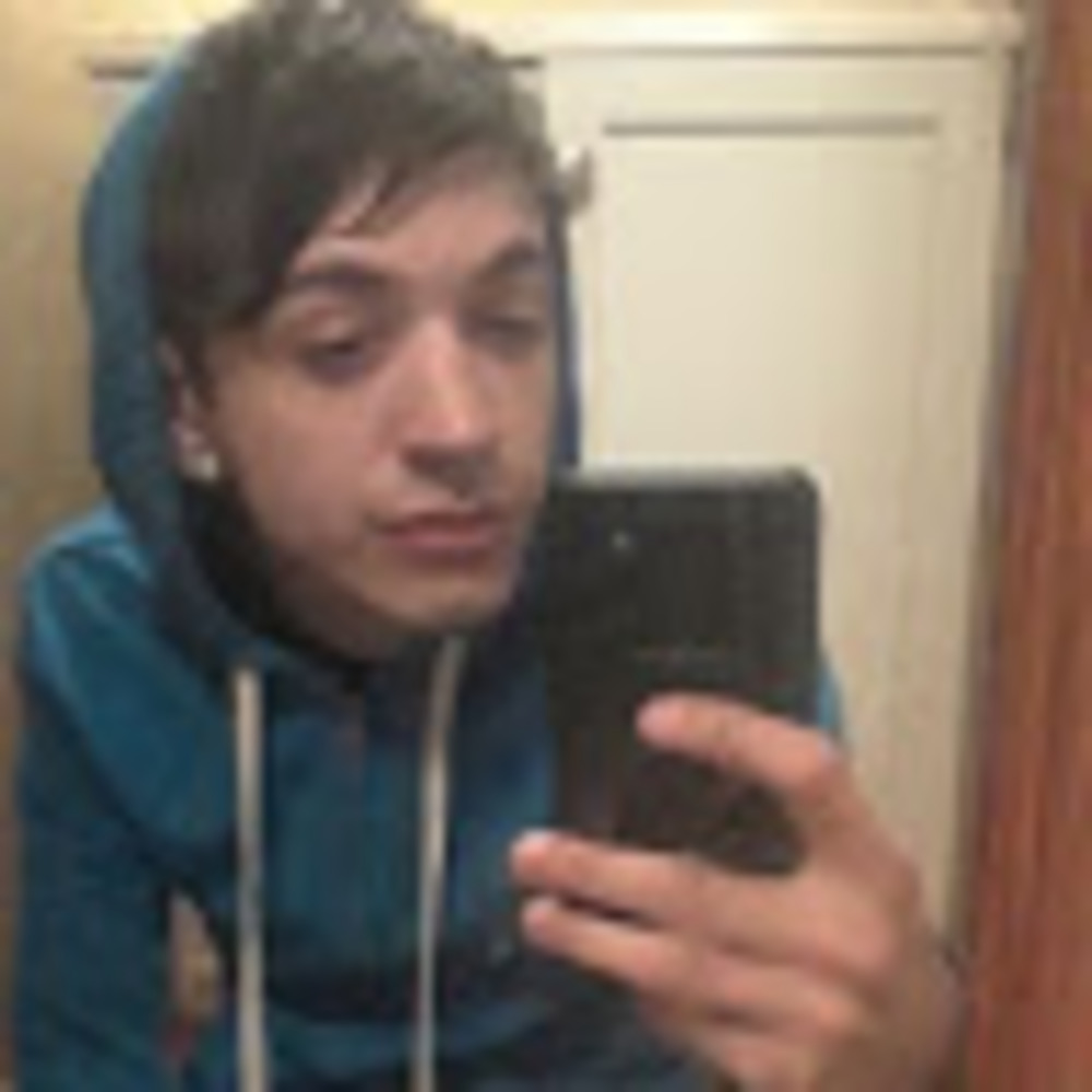 Meet your Posher, Alexis